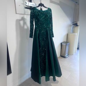 Gorgeous formal dress